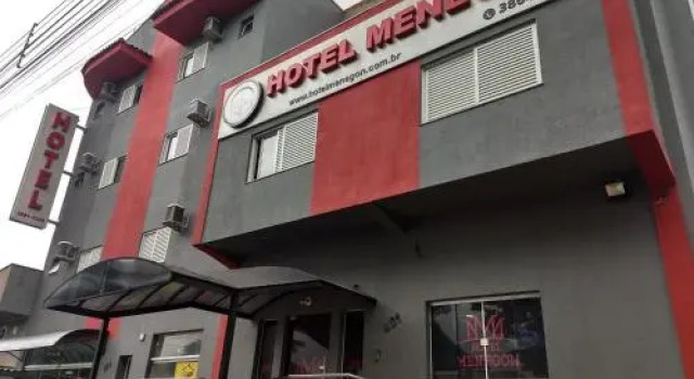 Hotel Menegon, Забронировать Отель Виньеду штат Сан-Паулу