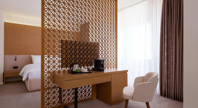 Двухместный люкс с балконом Отель Mercure Bukhara Old Town