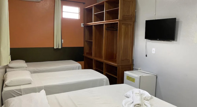 Трёхместный номер Standard с балконом Raludi Hotel