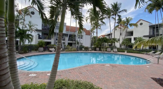 Апартаменты Dharma Home Suites Dania Beach at Sheridan Ocean Club