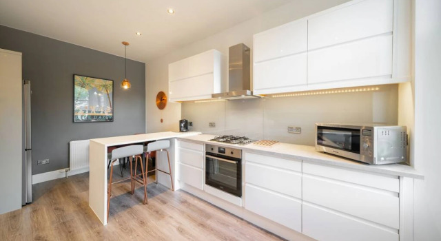 Jane s Place - Chic 2 bed Apartment, Забронировать Апартаменты/квартира Отели Ангус с парковкой, Парковка