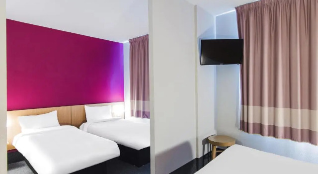 Четырёхместный номер B&B HOTEL Toulouse Basso Cambo
