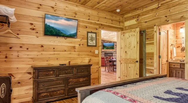 BRAND NEW BUILD 5 Bedroom, 5 Bath With 4,000 Sq Ft With Mountain View 5 Cabin by RedAwning