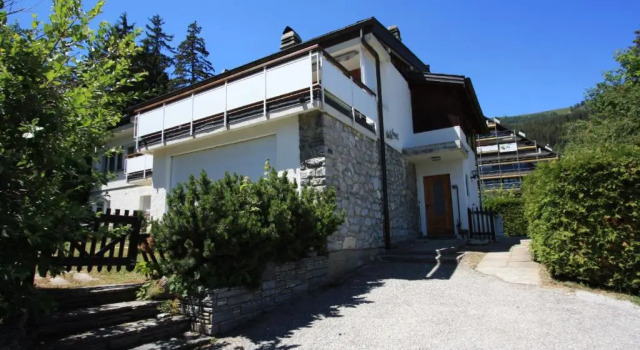 Apartment Villa Franca, Prenota Appartamento Hotel a Canton Vallese con parcheggio, Parcheggio