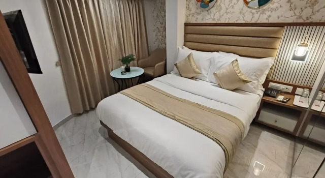 Номер Deluxe Hotel Prime Suites Airoli