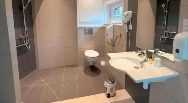 Трёхместный номер Standard с видом на сад Maison Des Augustines