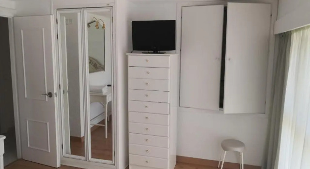 Skol 408A by Completely Marbella, Забронировать Отель Отели Марбелья с парковкой, рядом с Набережная Марбельи, Парковка