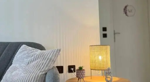 Top roof appartment Oropos 5' beach