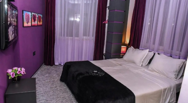 Двухместный номер Standard Central Guest Rooms