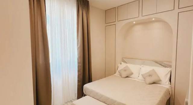 Mida Luxury Apartment, Забронировать Апартаменты/квартира Отели Неаполя с завтраком, рядом с Кафедральный собор Неаполя, Завтраки