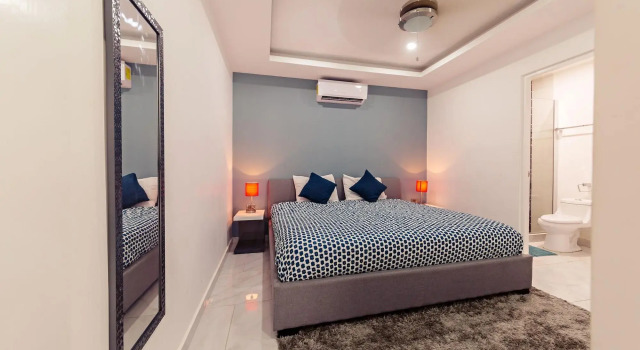 Mararena Family Apartments & Long Stay Living - Steps from 5th Avenue