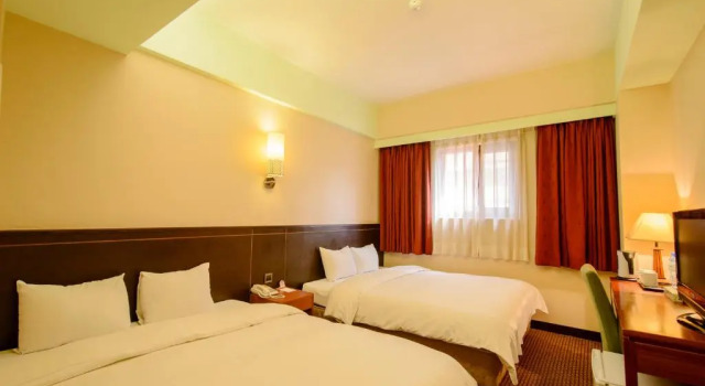 Четырёхместный номер Deluxe LA HOTEL- Liuhe Fusing