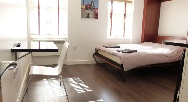 SS Property Hub - City of London Studio Apartment 12, Varaa Huoneisto Asunnot kohteessa Merseyside, Huoneisto