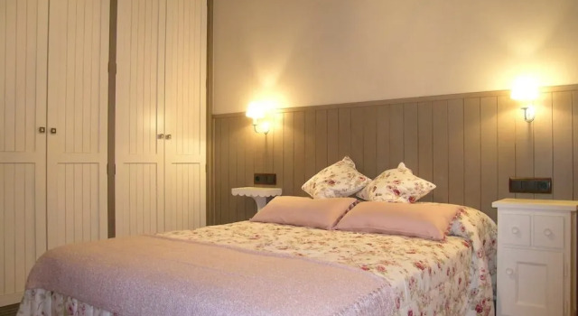 Casas Rurales Ordesa, Book Hotel Hotels in Puertolas with Parking, Parking