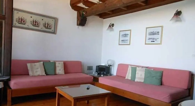 Люкс с балконом и с видом на море Erietta Suites