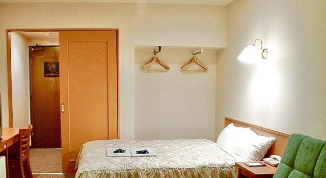 HiroshimaEkimae Universal Hotel ShikansenguchiMigi