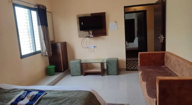 Hotel Shivalay Palace