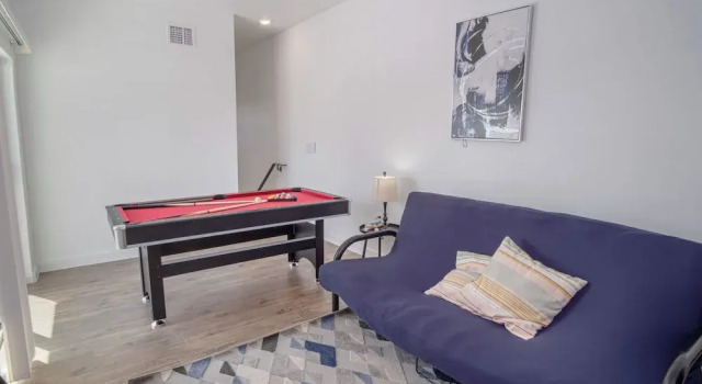 Gorgeous 3 BR 2 BA Near Amazing Downtown