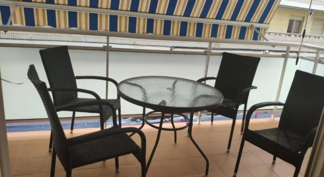 Апартаменты Piso recien reformado a menos de 50m de la playa