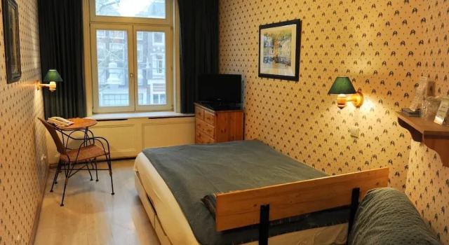 Номер Economy Imperial Hotel Amsterdam