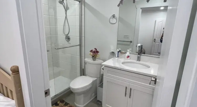 Номер Deluxe Quite House near the Vancouver Airport