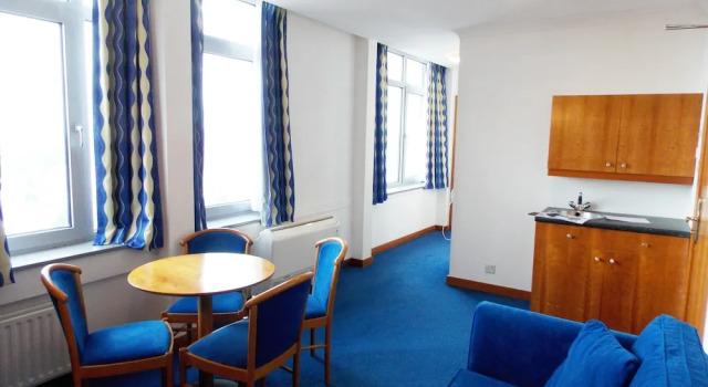 Полулюкс London - Wembley International Hotel