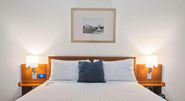 Novotel Canberra, Забронировать Отель Отели Канберры с парковкой, рядом с Canberra Institute of Technology, Парковка