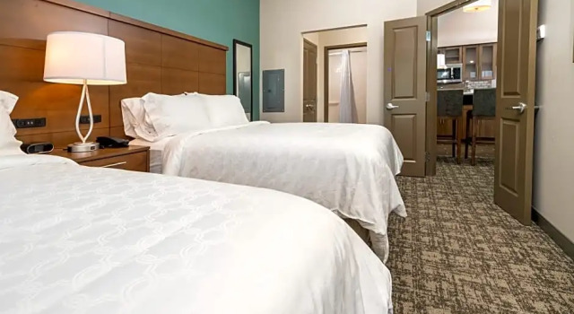 Четырёхместный люкс c 1 комнатой Staybridge Suites Florence by IHG