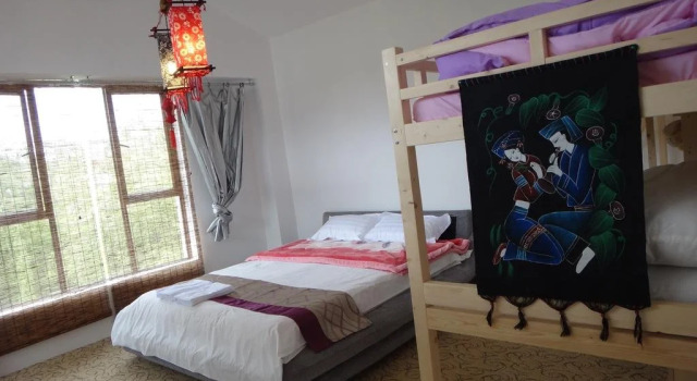 Lijiang Shuhe Caravan