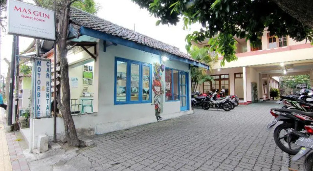 Mas Gun Homestay by ZUZU