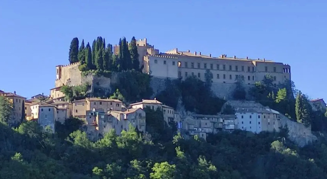 Casa Pasquina, Varaa Hotelli Rocca Sinibalda Lazio