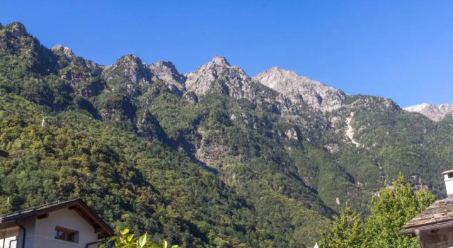 La Sciora Oliva, Book Hotel Chiavenna Lombardiet
