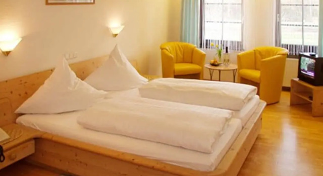 Landgasthof Goldene Rose, Varaa Hotelli Hotellit Baijeri pysäköinnillä, Pysäköinti