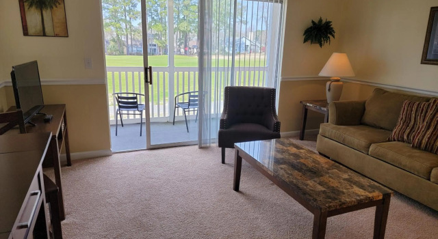 2nd Floor Condo Sleeps 4 1 bed 1 bath Waterway Village 1E, Забронировать Отель Отели Миртл-Бич с бассейном, рядом с Outlet Park at Waccamaw Shopping Center, Бассейн