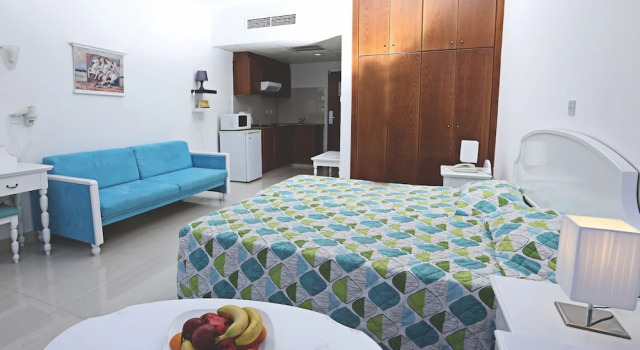 Студия с балконом и с видом на сад Marlita Beach Hotel Apartments