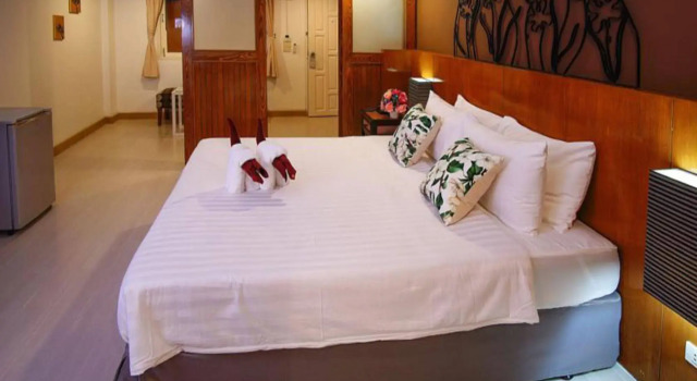 Jean Boutique Pattaya, Забронировать Бутик-отель Бутик-отели Паттайя, рядом с Кафе Хард Рок, Бутик-отель