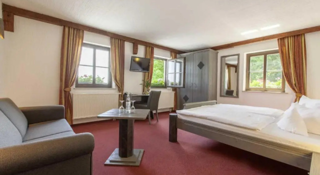 Полулюкс Burghotel Stolpen
