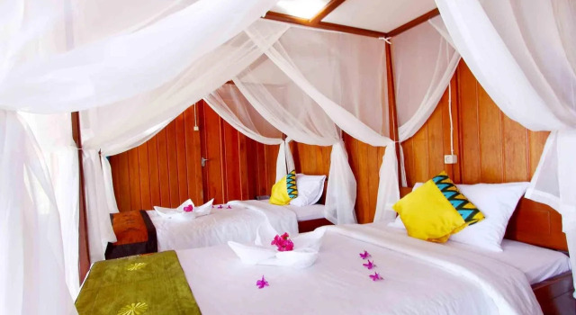 Honey Bay Resort Lembeh, Prenota Resort Bitung North Sulawesi