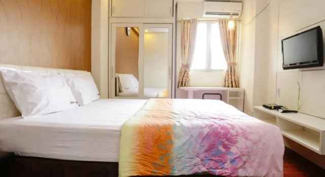 Двухместный номер Standard RedLiving Apartemen The Suites Metro - Mary Tower E