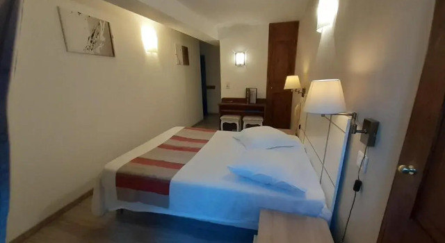 Двухместный номер Standard Logis Hôtel restaurant Auberge de la Cascade