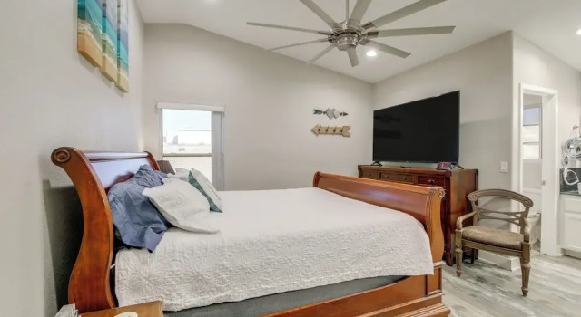 4 Mi to Lake Havasu: Home w/ Views, Pool & Spa