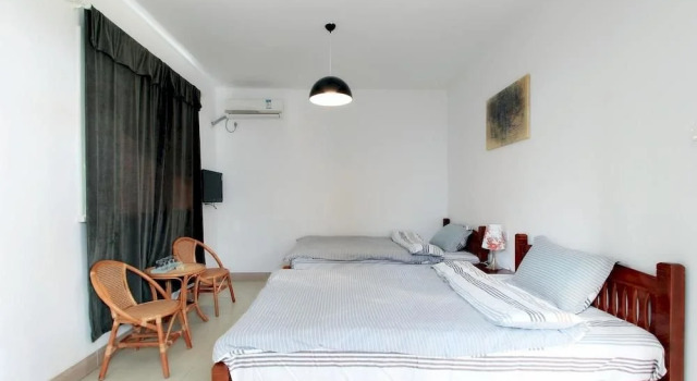 Ximen Tahiti Hostel, Book Hostel Hotels in Siming with a Pool, Swimming Pool