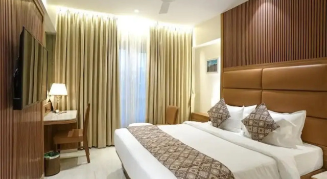 InstaFeel Hotel, Забронировать Отель Отели штата Махараштры 3 звезды, 3*