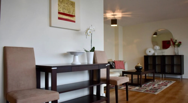 3 Bedroom Penthouse Near City Centre, Забронировать Апартаменты/квартира Дублин Каунти Дублин, рядом с The Point Club