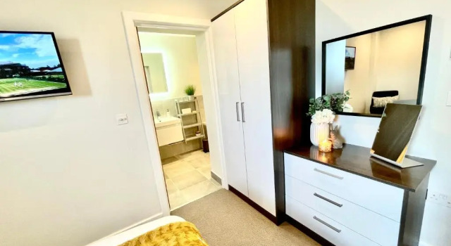 Apartment Twelve