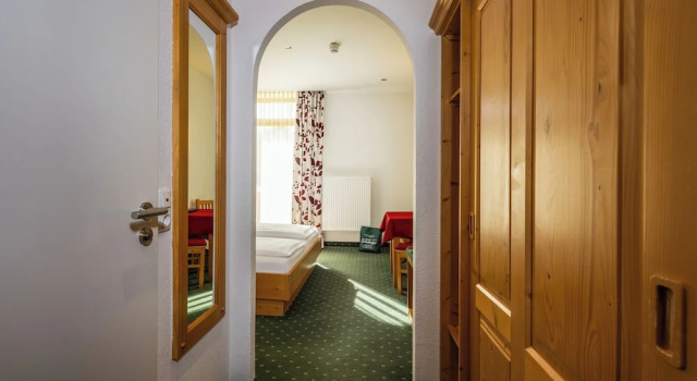 Двухместный номер Standard с балконом Hotel Gruenberger