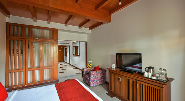 Люкс Fariyas Resort Lonavala