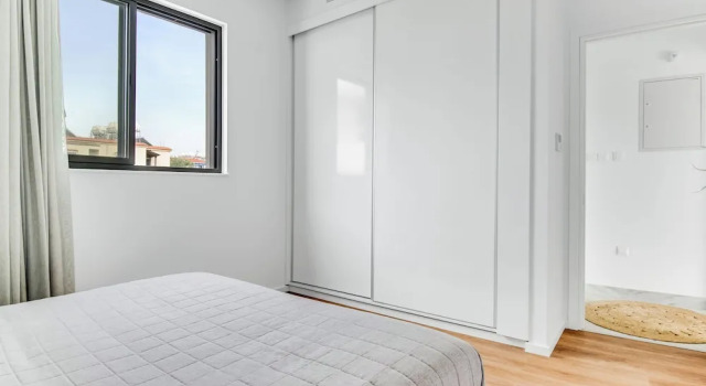 Sanders Olive - Chic 1-bdr Apt With Shared Pool