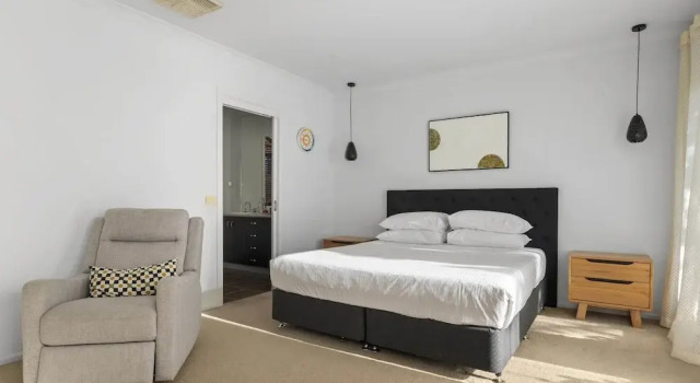 Family Escape With Private Courtyard