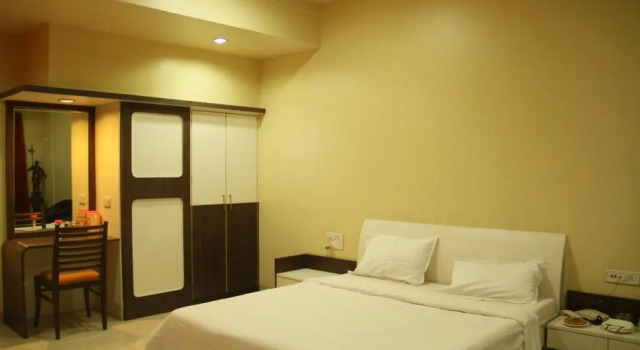 Двухместный номер Royal c 1 комнатой The Manor Hotel